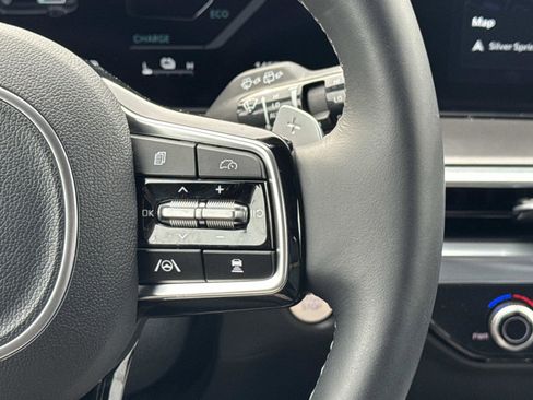 Used 2025 Kia Sorento SX Prestige image 8