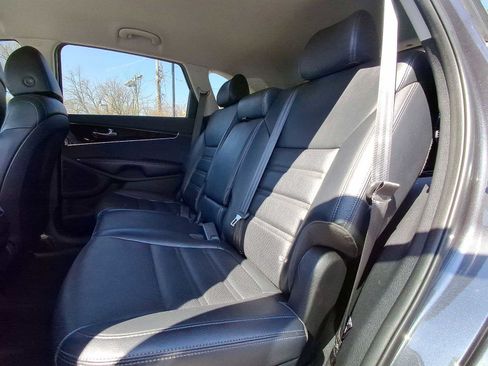 Used 2019 Kia Sorento EX AWD/4WD image 20