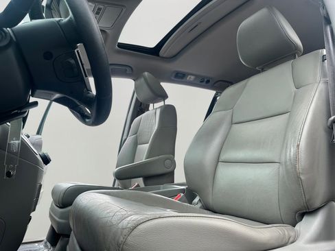 Used 2011 Honda Odyssey EX-L image 24