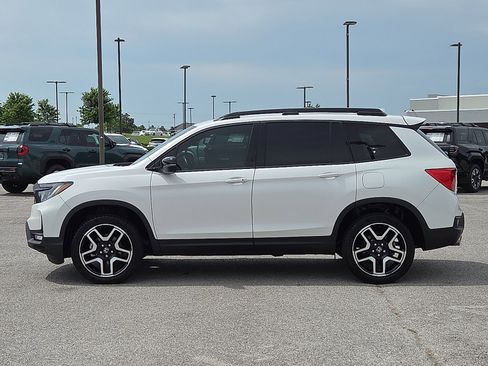 Used 2023 Honda Passport Elite image 3