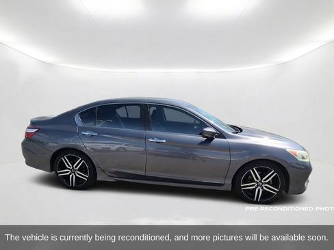 Used 2016 Honda Accord Sport image 4