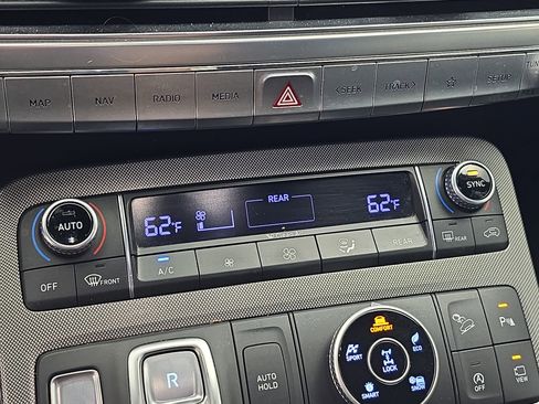 Used 2020 Hyundai Palisade Limited image 26