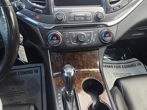 Used 2014 Chevrolet Impala LT w/ Convenience Package FWD image 8