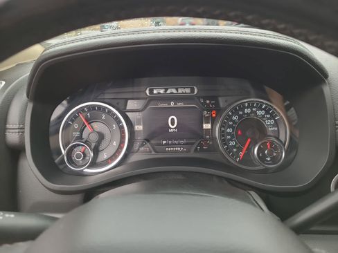 Used 2019 RAM 3500 Laramie image 26