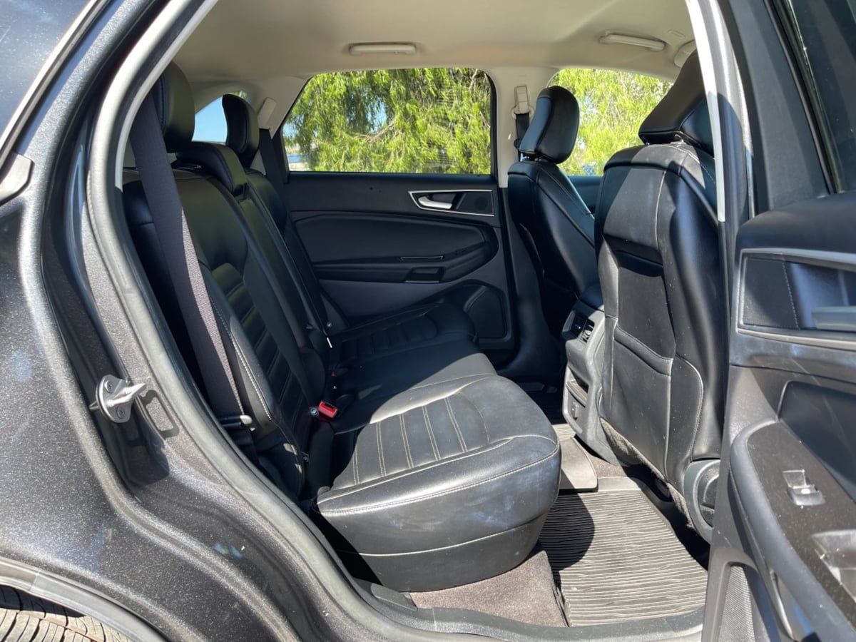 Used 2020 Ford Edge SEL AWD/4WD image 24