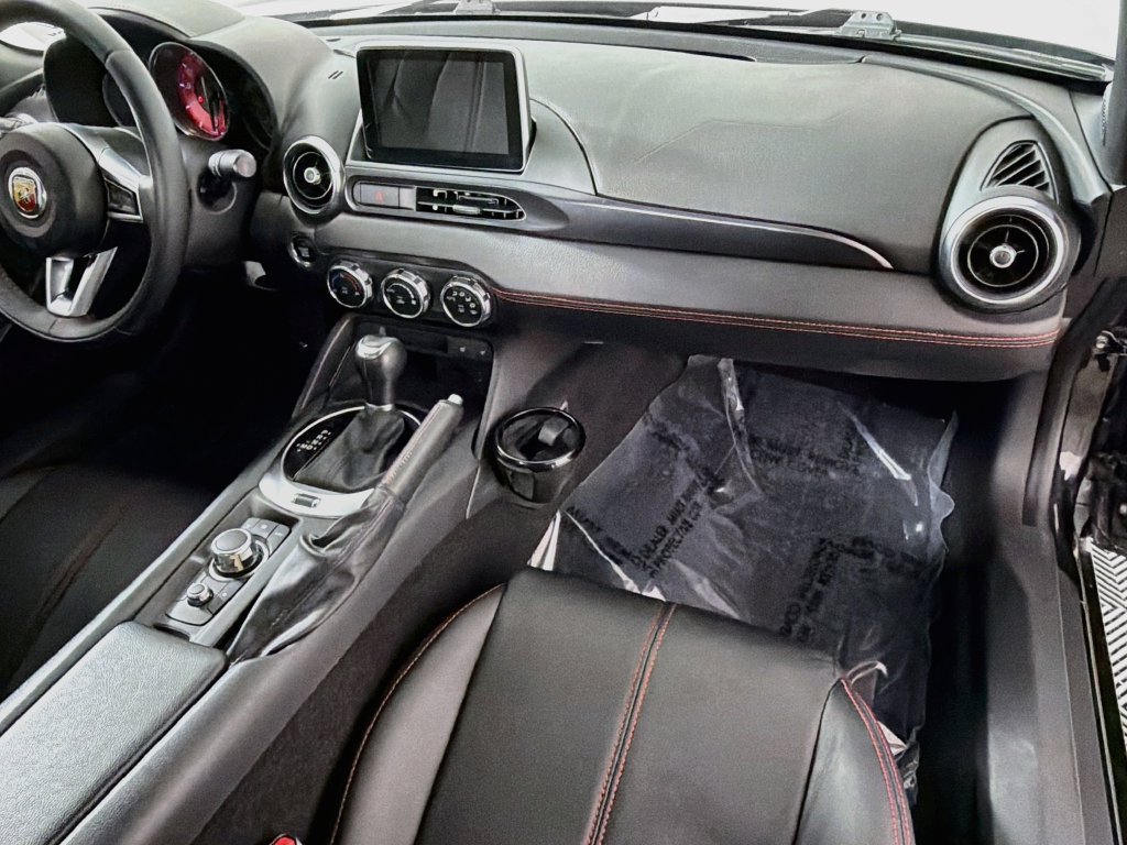 Used 2019 FIAT 124 Spider Abarth w/ Convenience Group RWD image 23