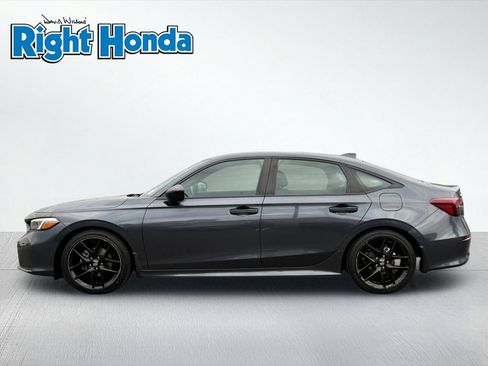 Used 2025 Honda Civic Sport image 3