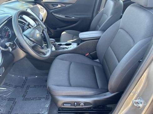 Used 2024 Chevrolet Malibu LT FWD image 18