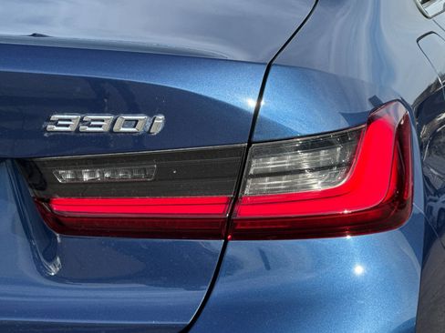 Used 2022 BMW 330i Sedan w/ Premium Package 2 image 26