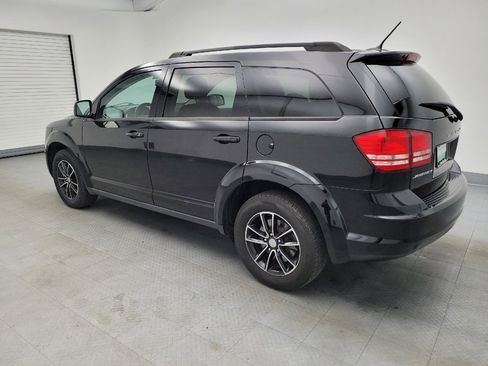 Used 2017 Dodge Journey SE w/ Flexible Seating Group image 3