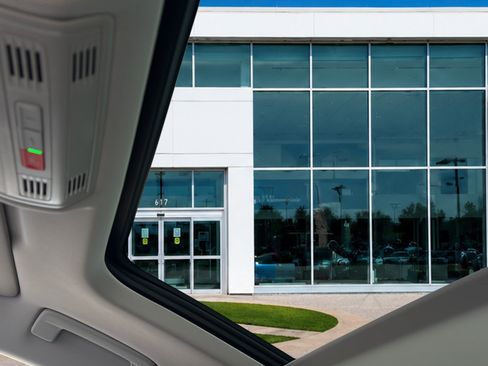 New 2026 Volkswagen Taos SE FWD image 29