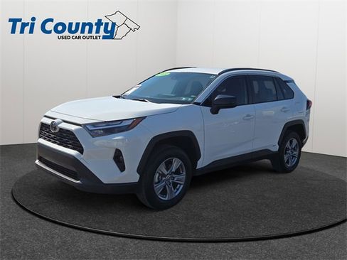 Certified 2025 Toyota RAV4 LE image 3