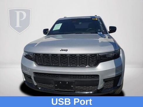 Used 2024 Jeep Grand Cherokee L Laredo image 8