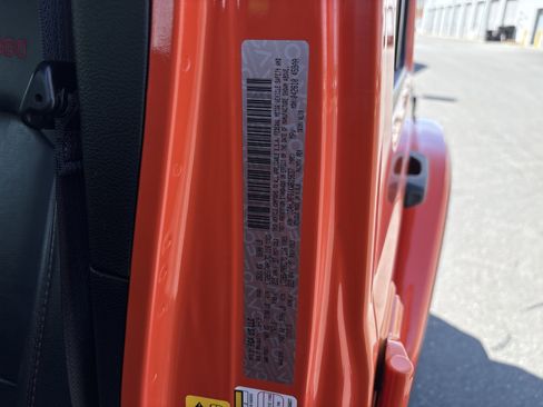 Used 2019 Jeep Wrangler Unlimited Rubicon image 36