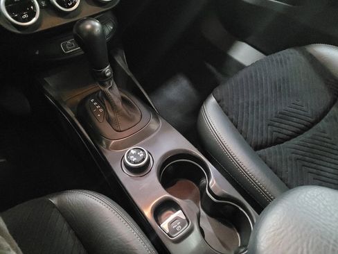 Used 2019 FIAT 500X Trekking w/ Sunroof & Beats Package image 26