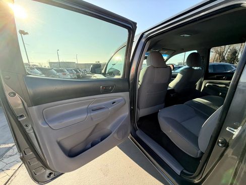 Used 2015 Toyota Tacoma 4x4 Double Cab image 21