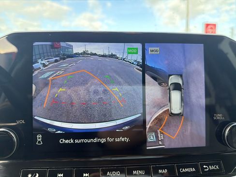 Used 2023 Nissan Rogue SL w/ SL Premium Package image 37