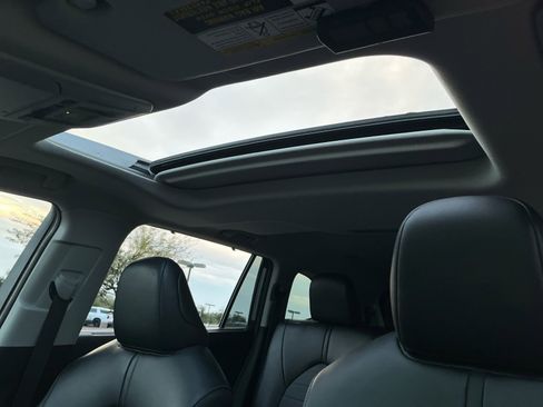 Certified 2022 Toyota Highlander XLE image 30