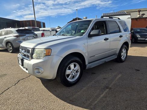 Used 2008 Ford Escape XLT image 3