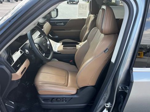 Certified 2025 INFINITI QX80 Sensory AWD/4WD image 9