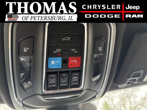Used 2024 Jeep Grand Cherokee L Limited w/ Luxury Tech Group II AWD/4WD image 16