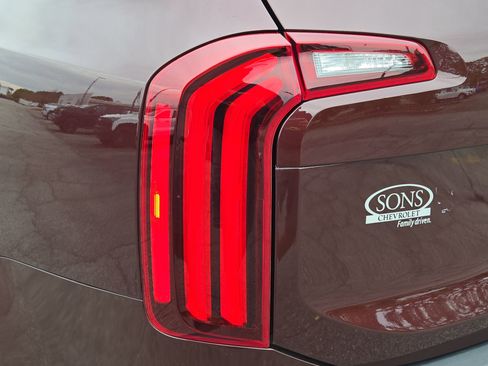 Used 2022 Kia Telluride SX FWD image 12