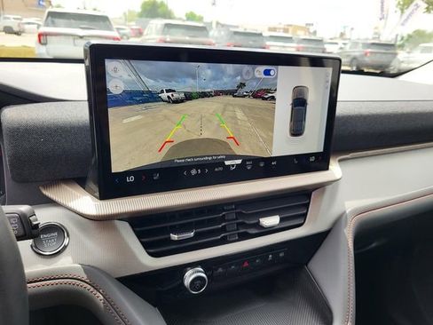 New 2026 Ford Explorer Active RWD image 11