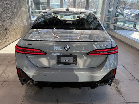 New 2026 BMW 530i xDrive w/ M Sport Package AWD/4WD image 5