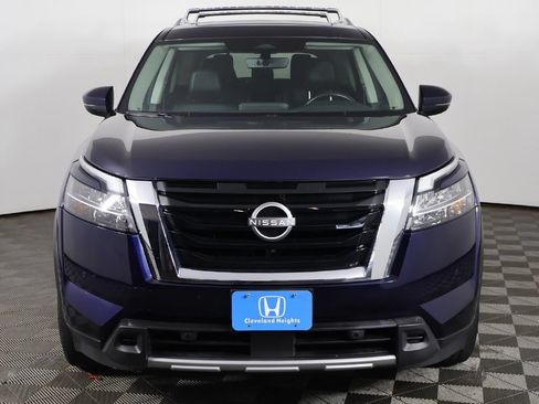 Used 2023 Nissan Pathfinder SL w/ SL Premium Package AWD/4WD image 14