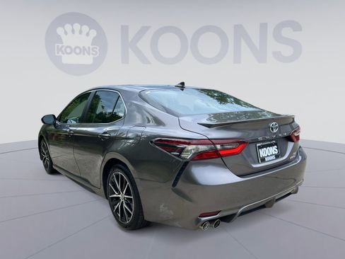 Used 2024 Toyota Camry SE w/ Cold Weather Package FWD image 14