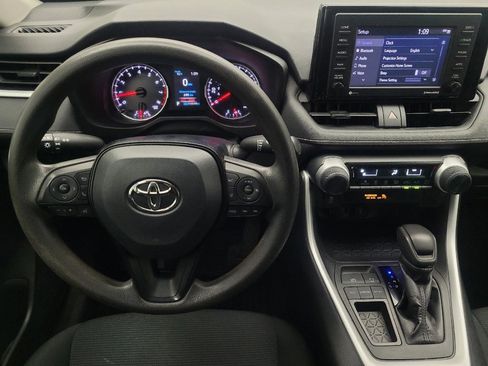 Used 2021 Toyota RAV4 LE FWD image 22