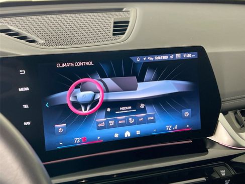 Used 2025 BMW X1 xDrive28i w/ Technology Package image 15