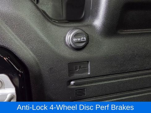 Used 2023 Jeep Wrangler Unlimited Rubicon w/ Xtreme 35 Tire Package AWD/4WD image 13