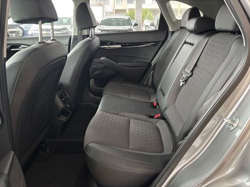 Used 2025 Kia Seltos S image 29