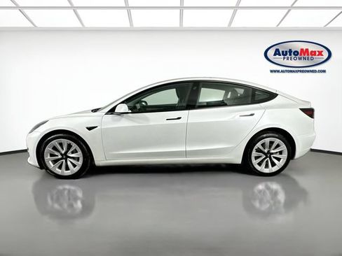 Used 2023 Tesla Model 3 Standard Range RWD image 9