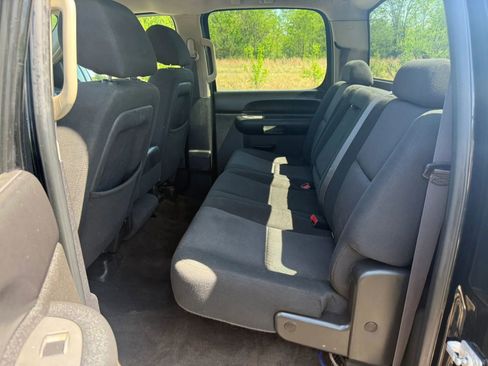 Used 2011 Chevrolet Silverado 1500 LS AWD/4WD image 12
