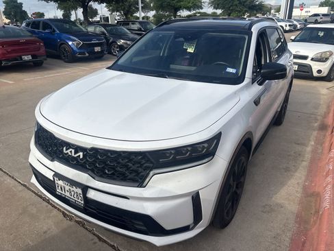 Certified 2022 Kia Sorento SX FWD image 16