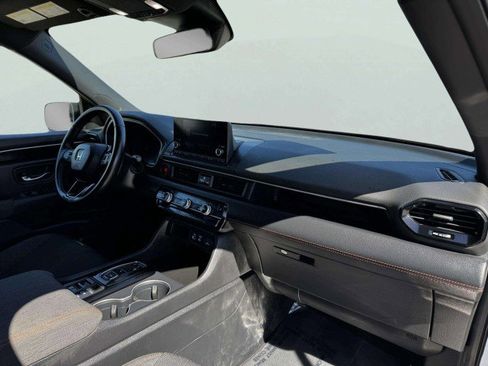 Used 2023 Honda Pilot Sport image 57