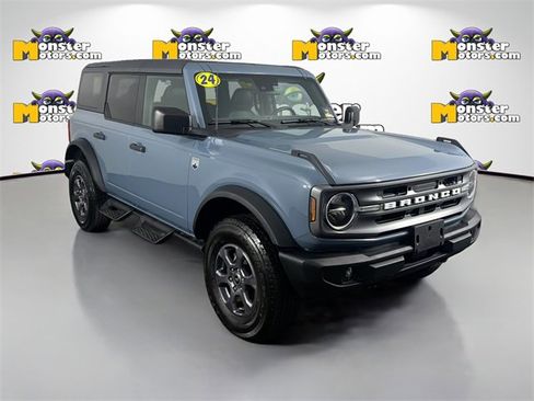 Used 2024 Ford Bronco Big Bend image 3