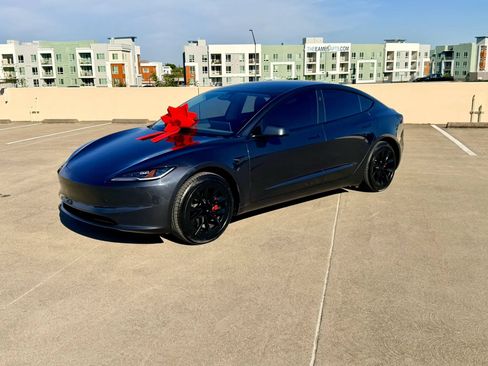 Used 2024 Tesla Model 3 Long Range RWD image 2