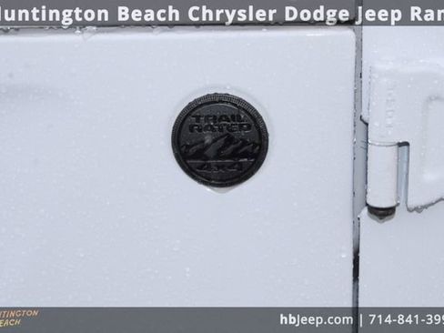 Used 2021 Jeep Wrangler Unlimited Sahara image 9