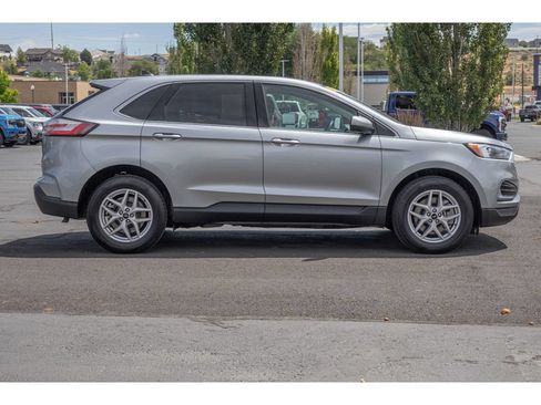 Used 2024 Ford Edge SEL AWD/4WD image 2