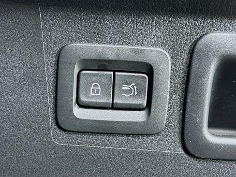 Used 2025 MAZDA CX-50 AWD 2.5 S w/ Premium Package image 29