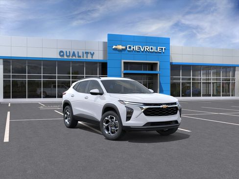 New 2026 Chevrolet Trax LT w/ Driver Confidence Package FWD image 15