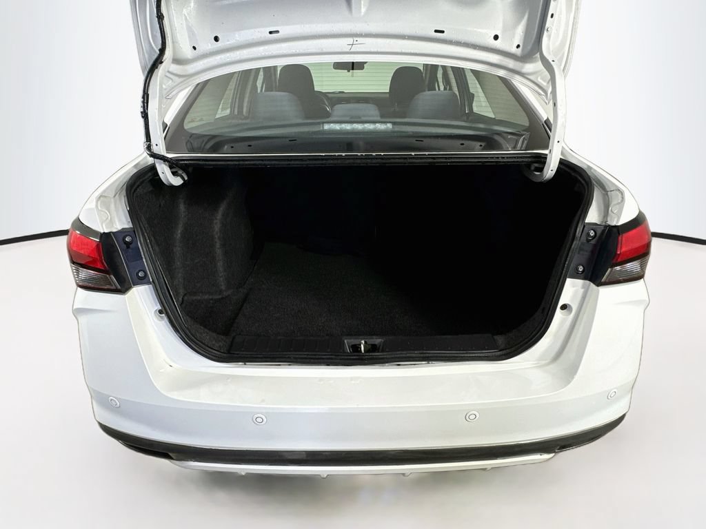 Used 2020 Nissan Versa S FWD image 24