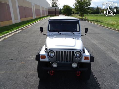 Used 2005 Jeep Wrangler Unlimited image 24