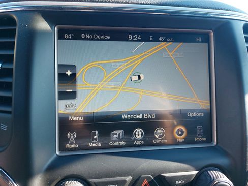 Used 2015 Jeep Grand Cherokee Limited image 25