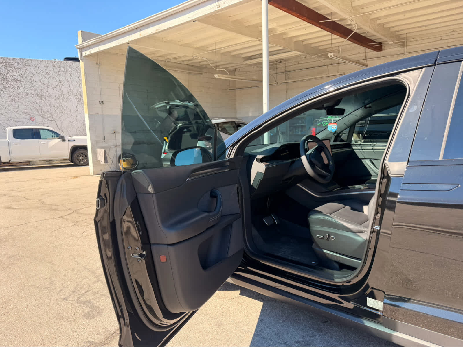 Used 2023 Tesla Model X AWD/4WD image 5