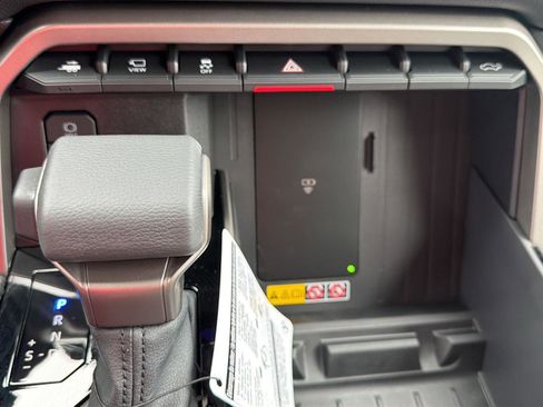 New 2026 Toyota Tundra Limited AWD/4WD image 21