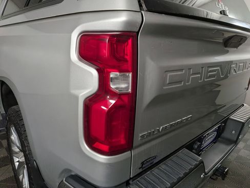 Used 2020 Chevrolet Silverado 1500 LTZ image 12